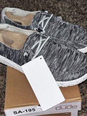 NIB Hey Dude Wendy Sox Dark Gray Women’s Slip On Loafers Shoes Size 6 NEW